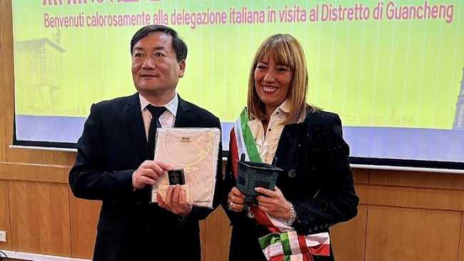 arona cina accordo