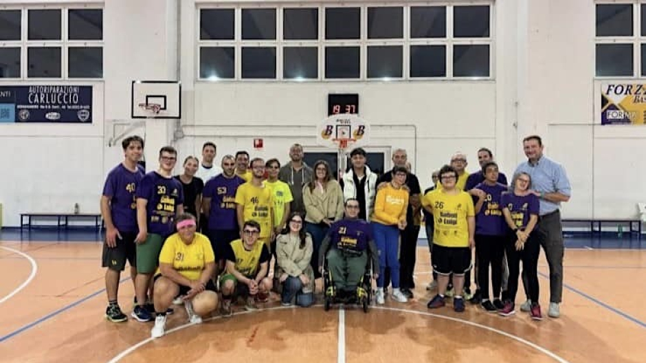 Leo Club Borgomanero, donazione alla Baskin-School di Briga Novarese