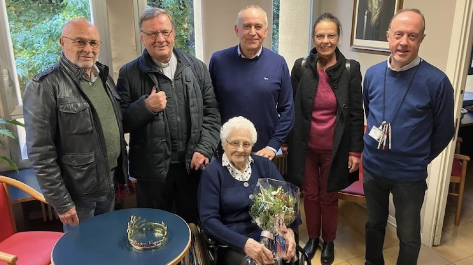 Borgomanero, festa per i 100 anni della signora Maria