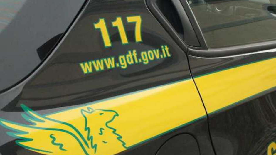 Gdf, sequestrati oltre 10 milioni per sottrazione fraudolenta pagamento imposte