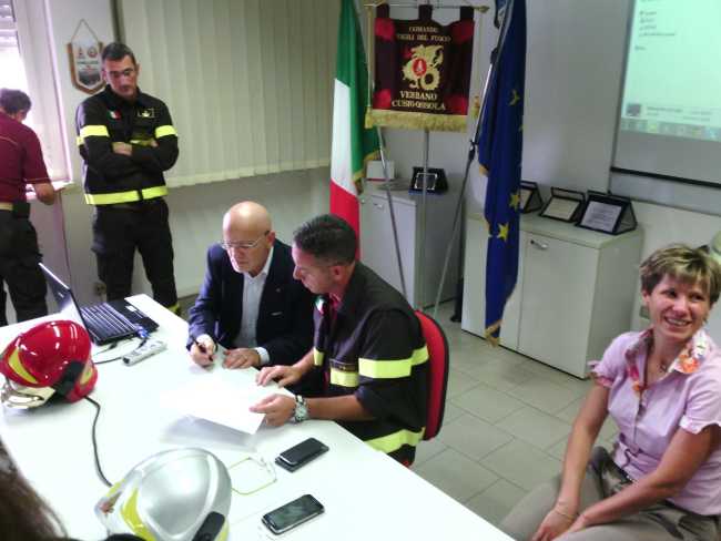 firma protocollo vigili fuoco lug 2015