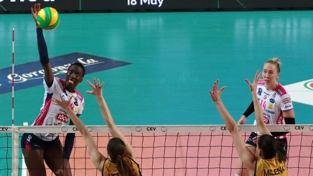 Igor Volley, si cerca la "bella" con Firenze