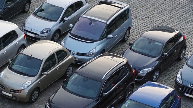 Castelletto Ticino, in costruzione un parcheggio a Cicognola