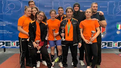 Team Quishquash 2000 Novara: 12 medaglie nella specialità "strappo e lancio"