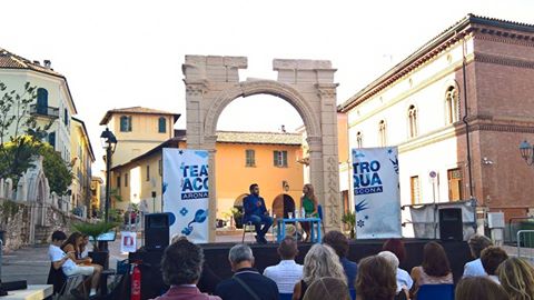 Tosi e Letta oggi pomeriggio al Teatro sull'Acqua