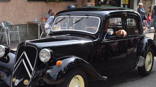 Domenica 14 aprile raduno benefico di auto storiche in movimento