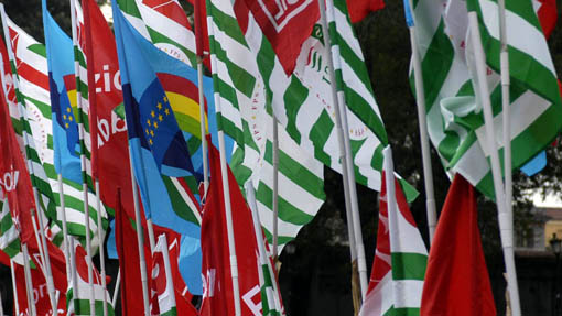 1° maggio: corteo dei sindacati Cgil, Cisl e Uil a Novara