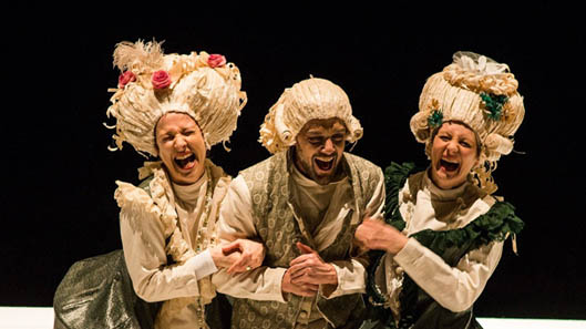 Teatro Faraggiana, cambio data per  "La locandiera"