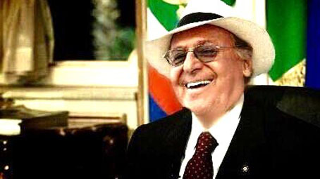 Anche Renzo Arbore  fra gli ospiti dell'estate aronese