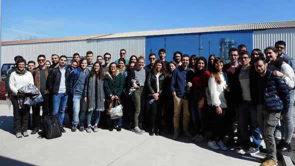 Trecate, studenti del Politecnico di Torino in visita alla Sarpom