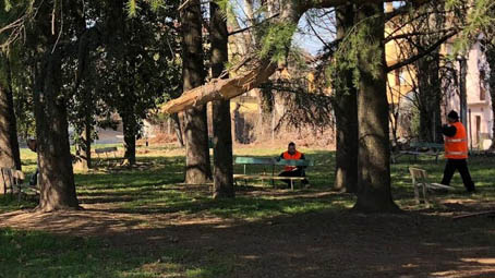Effettuata la manutenzione di alcuni parchi a Veveri e Sant'Andrea