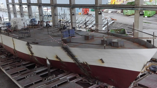Topazio, la prima motonave ibrida in costruzione nel cantiere di Arona