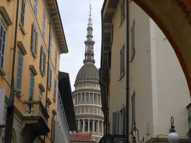 Riutilizzo beni confiscati alla mafia: fondi a Novara e Borgomanero