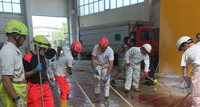 Volontari Anpas per l'emergenza Romagna: un impegno dal Vercellese al Cusio