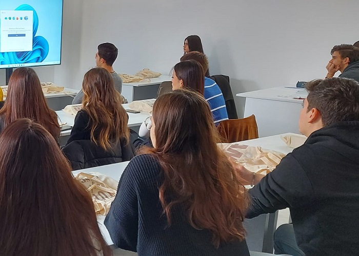 Ipsia Magni, studenti del corso elettrico in visita alla Cavanna di Prato Sesia