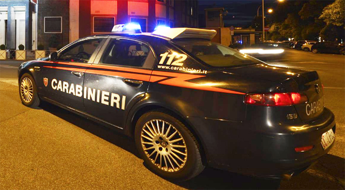 Neopatentato ubriaco provoca incidente e fugge: denunciato