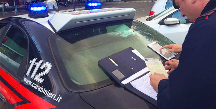 Obbligo delle generalità ed esibizione del documento: l'avvocato Crapanzano spiega