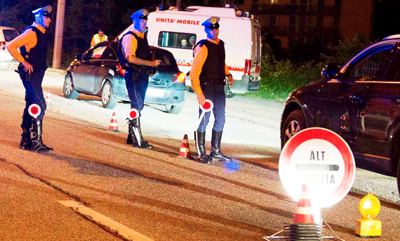 "Casa verde": polizia smantella una rete di spacciatori tra Biellese, Vercellese e Novarese