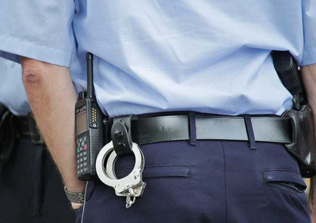 Trecate: operazione anti-degrado in vicolo Bordiga di Polizia di Stato e Polizia Locale