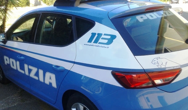 Covid, vengono multati e poi insultano i poliziotti sui social