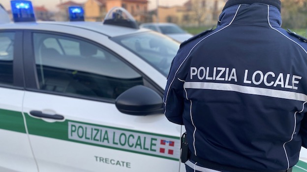 Trecate, furto in un negozio: arrestata una donna