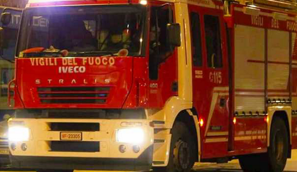  Maggiora, si perdono mentre corrono nei boschi: due giovani ritrovati dai vigili del fuoco