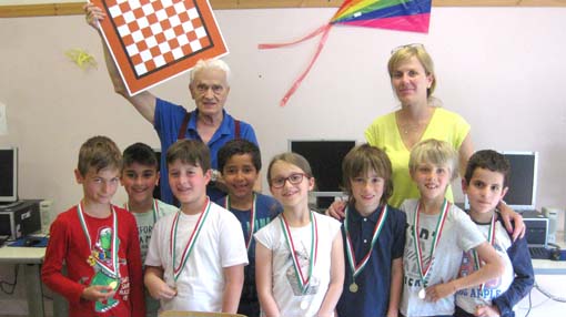 Castelletto Ticino: conclusi i corsi di dama per i bambini delle scuole