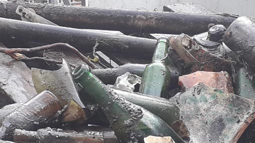 "Fondali puliti": recuperati vetro, gomme e altro. Foto