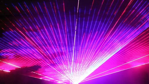 "Arona Lake&Shopping": apertura il 5 luglio con uno spettacolo di luci laser