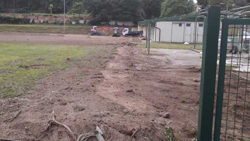 Iniziati i lavori per la posa dell'erba artificiale al campo di allenamento di via Montenero