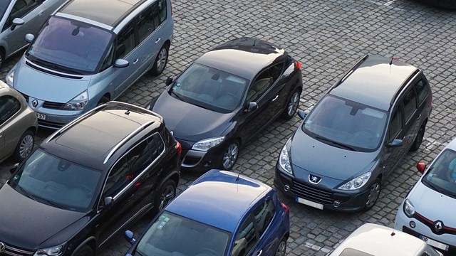 Castelletto Ticino: aperto il nuovo parcheggio di Cicognola