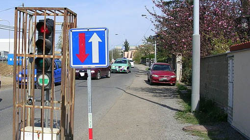 Senso unico alternato sulla SS32 per lavori al viadotto Campagnola