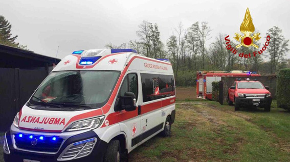 Varallo Pombia, vigili del fuoco e 118 soccorrono anziana caduta in casa