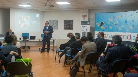 Borgo Ticino, tappa del Digital Innovation Hub Piemonte