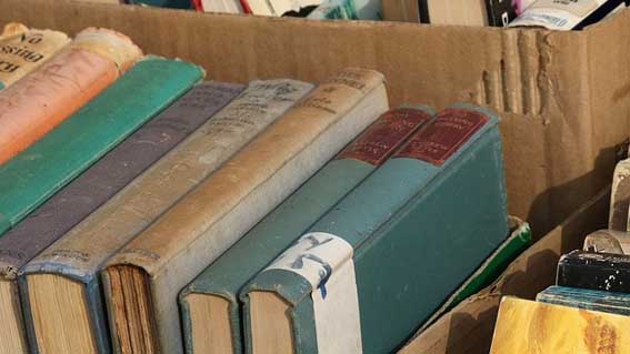 Arona, torna il mercatino dei libri usati