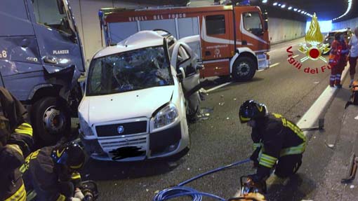 E' di Samarate la coppia che ha perso la vita nello schianto in galleria