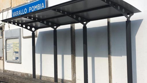 Varallo Pombia, collocata una pensilina in stazione