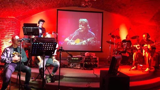 Varallo Pombia, la musica di De Andrè in "Il Dio degli ultimi"