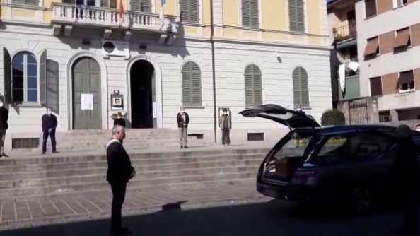 Meina, saluto dell'amministrazione all'ex vicesindaco Piero Ragazzoni