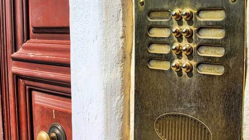 Mezzomerico, il Comune: "Attenzione alle truffe"
