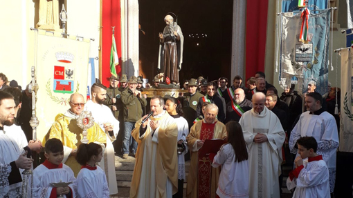 Castelletto Ticino, domenica la solenne celebrazione di Sant'Antonio e la benedizione degli animali