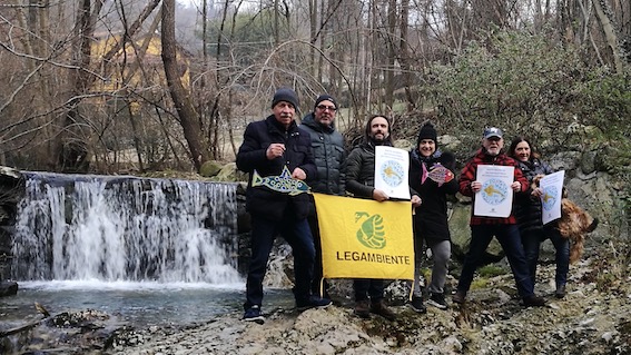 Flash mob dei "pesci di fiume" anche sul torrente Vevera