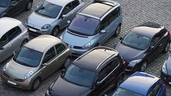 Arona, iniziati i lavori per la realizzazione dell'area parcheggio in via Monte Rosa