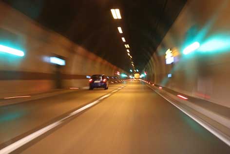 Lavori di manutenzione in galleria: chiusura notturna di un tratto della A26