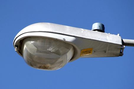 Arona, prevista la sistemazione dell'impianto di illuminazione pubblica in alcune aree