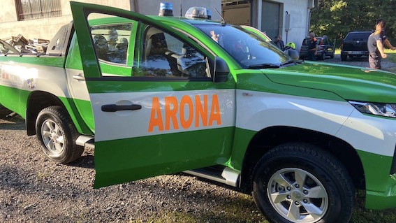 Arona, presentato il nuovo mezzo del gruppo Aib Protezione Civile