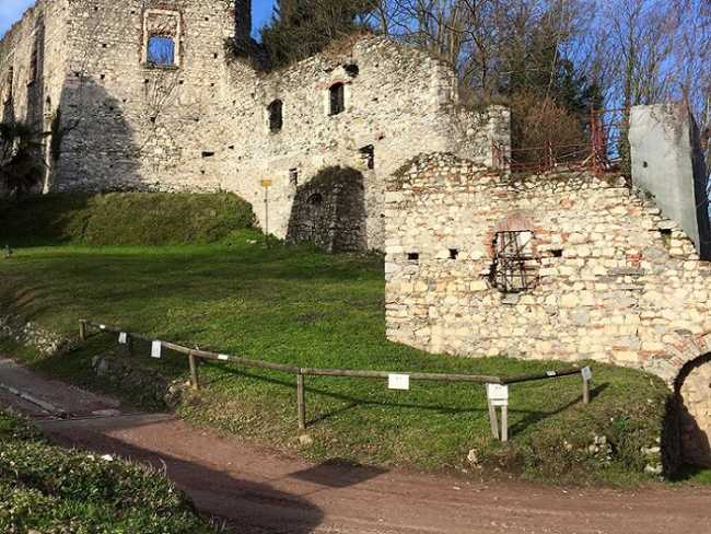 Arona, sabato riapre la Rocca