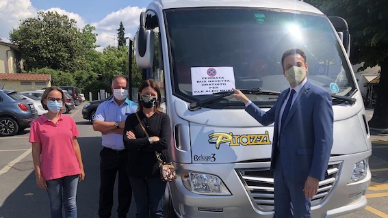 Arona, attivata la navetta gratuita fra piazzale Moro e l'Hotel Giardino