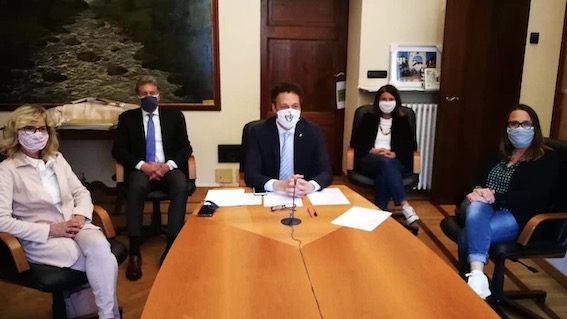 Arona, un "Piano Marshall" da 1,5 miioni di euro per aiutare chi è in difficoltà e stimolare la ripresa