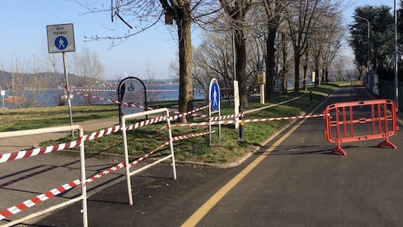 Arona, disattesi i divieti: il sindaco ha fatto chiudere corso Europa